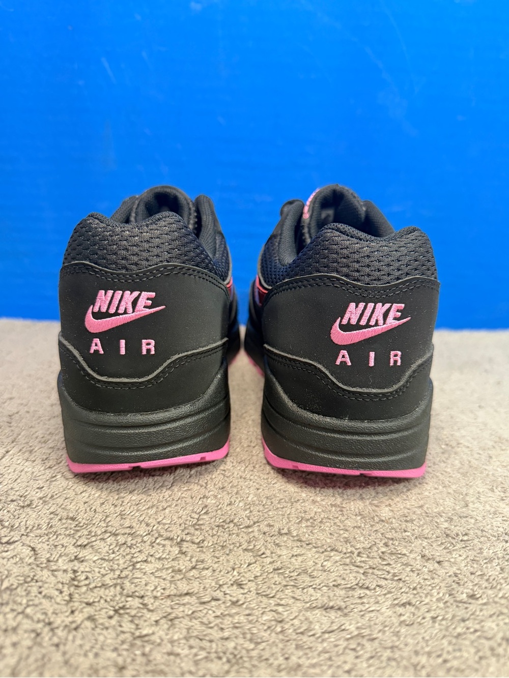 Air max 1
Valentine's day 2025
Brand new - Picture 4 of 13